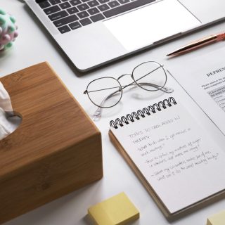 top-view-online-psychologist-concept